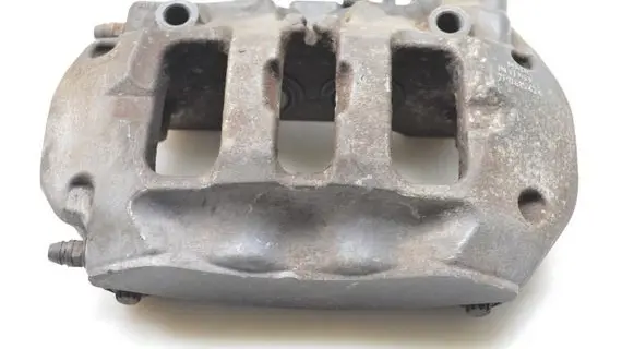 Volkswagen Touareg II Rear brake caliper 7P0615424