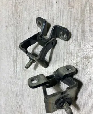 Skoda Octavia Mk3 (5E) Tailgate/trunk/boot hinge 5e96325