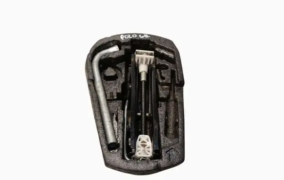 Volkswagen Polo V 6R Tool set 6R0011031