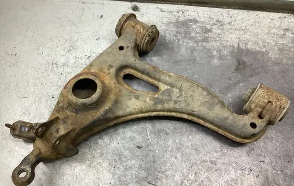 Mercedes-Benz SLK R170 Front lower control arm/wishbone