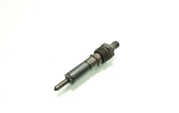 Mercedes-Benz C W202 Fuel injector