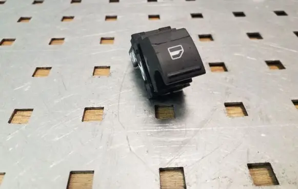Volkswagen PASSAT B6 Electric window control switch 1F0959855