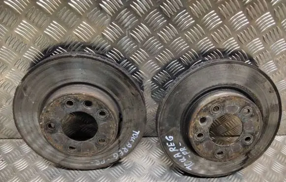 Volkswagen Touareg II Front brake disc 