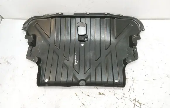 Mercedes-Benz GLA H247 Engine splash shield/under tray A1776907803