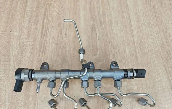 BMW 4 G22 G23 G24 G26 Fuel main line pipe 8579240 0281006886