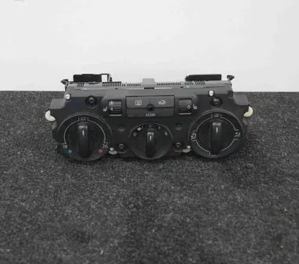 Skoda Octavia Mk2 (1Z) Interior fan control switch 