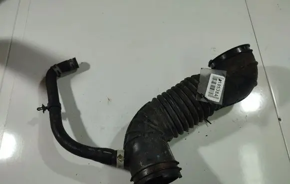 Ford Mondeo Mk III Air intake hose/pipe 