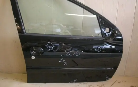 Peugeot 206 Front door