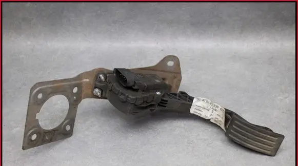 Ford Focus Accelerator throttle pedal 4M519F836AH 6PV00864101
