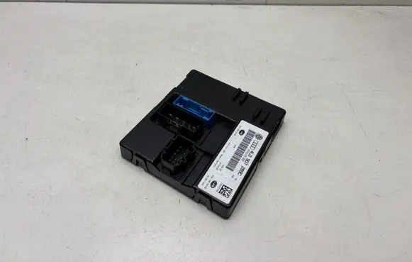 Audi Q7 4L Comfort/convenience module 4L0907289C 4L0910289F 5DK00876286