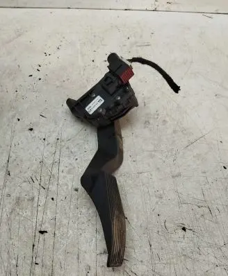 Opel Zafira B Accelerator throttle pedal 9202341
