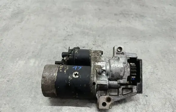 Volkswagen Golf IV Starter motor 09A911023B