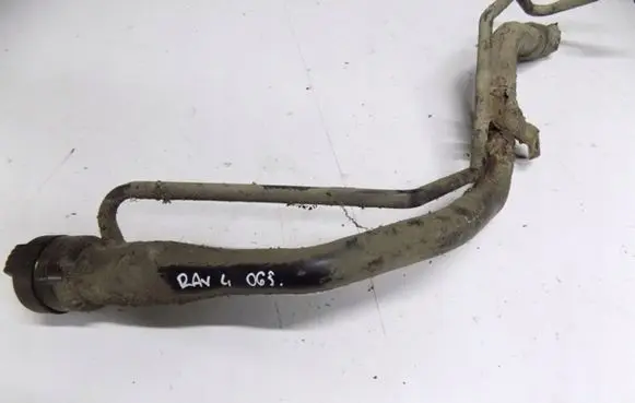 Toyota RAV 4 (XA10) Fuel tank filler neck pipe brakdanych