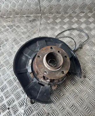 BMW 3 E90 E91 Rear wheel hub spindle/knuckle 6783666