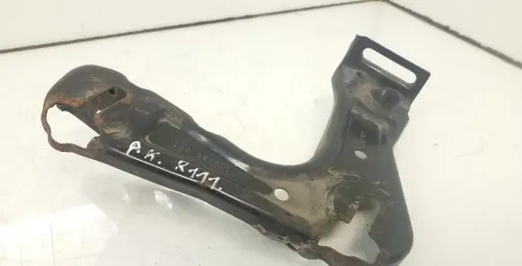 Skoda Octavia Mk2 (1Z) Headlight/headlamp mounting bracket 1Z0805071