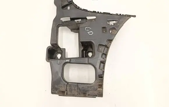 BMW 2 F46 Rear bumper mounting bracket 7318754
