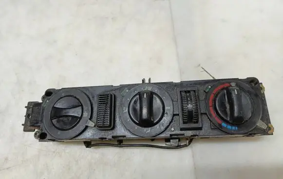 Mercedes-Benz Sprinter W901 W902 W903 W904 Climate control unit A0008306585 5HB00805705 ZGS004Z017