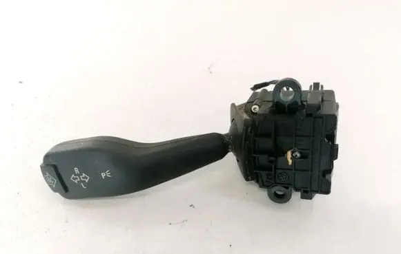BMW 5 E39 Indicator stalk 8363668K 0110401025
