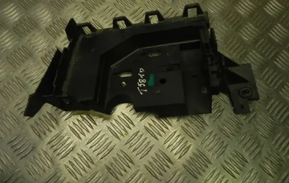 Ford Edge I Radio/GPS head unit trim HG9T14A301AA T5810