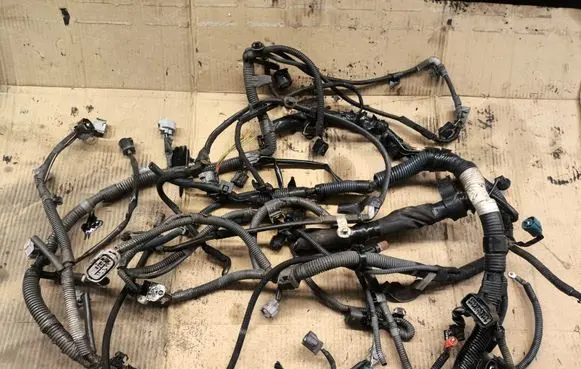 Toyota Land Cruiser (J120) Engine installation wiring loom 