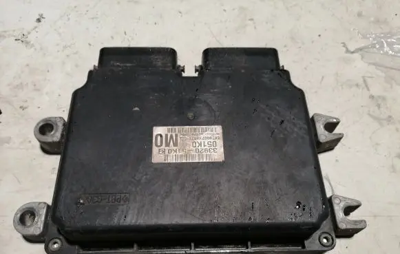 Opel Agila B Engine control unit/module 3392051K03 E6T90071H5ZE 051K0