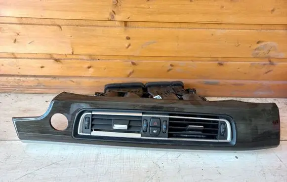 BMW 7 F01 F02 F03 F04 Dash center air vent grill