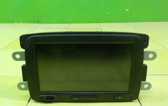 Dacia Sandero II Radio/CD/DVD/GPS head unit 281156588R XP257