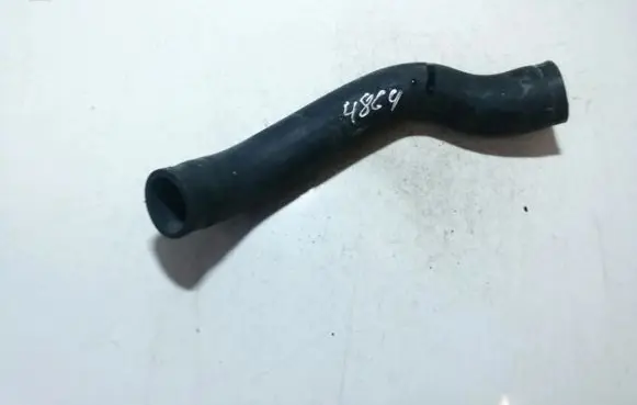 Volvo XC90 Engine coolant pipe/hose