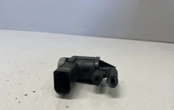 Audi A4 S4 B7 8E 8H Turbo solenoid valve 1K0906283A