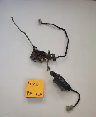 Mazda 626 Front door lock G21259330 8300004531