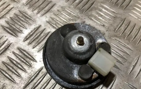 Mitsubishi Carisma Horn signal 808000