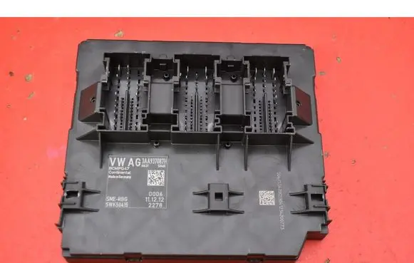 Volkswagen PASSAT CC Comfort/convenience module 3AA937087H