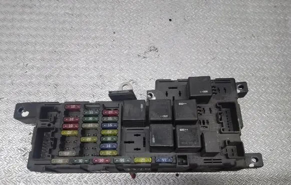 Volvo S80 Fuse module