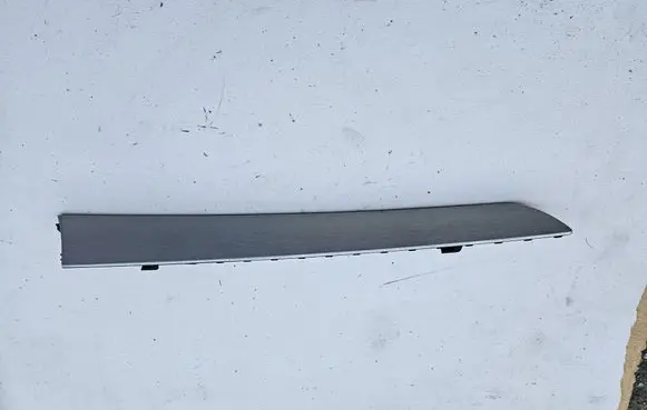 Audi A4 S4 B8 8K Front door trim bar 8K0867409
