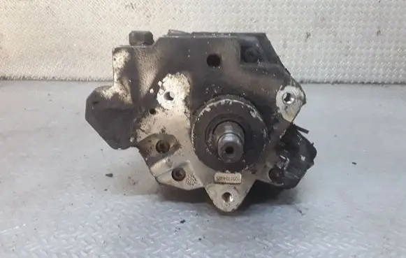 Audi A6 S6 C6 4F Fuel injection high pressure pump 0445010125