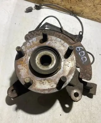 Mazda Premacy Front wheel hub