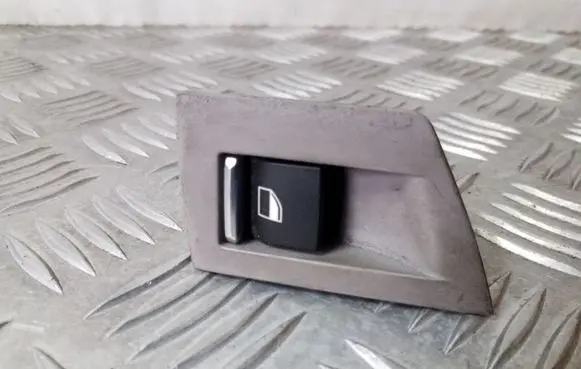 BMW 5 F10 F11 Electric window control switch 9241949