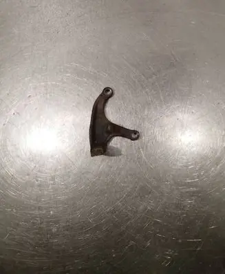 Toyota Avensis Verso Engine mounting bracket
