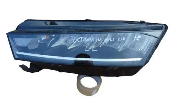 Skoda Octavia Mk4 Headlight/headlamp 5E4941015