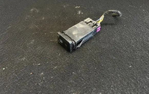 Audi A3 S3 8L Windscreen/window heater switch 8L0941503A