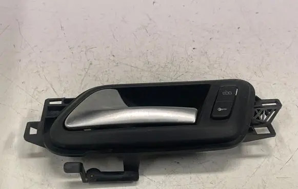Volkswagen Amarok Front door interior handle 2H0837113D