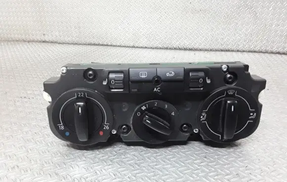 Volkswagen PASSAT B6 Climate control unit 3C1820045A