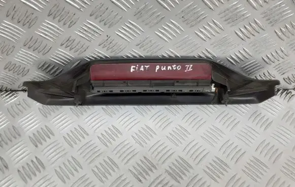 Fiat Punto (188) Third/center stoplight 735245165