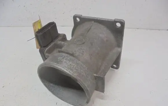 Mazda 626 Mass air flow meter F82F12B579DA