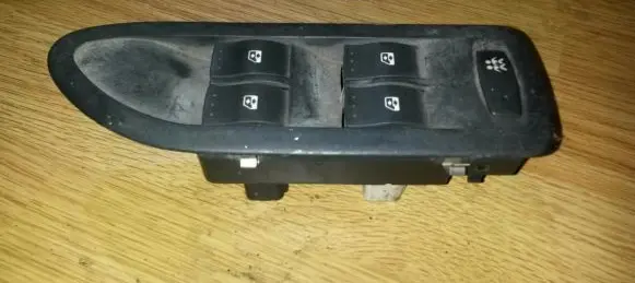 Renault Laguna II Electric window control switch