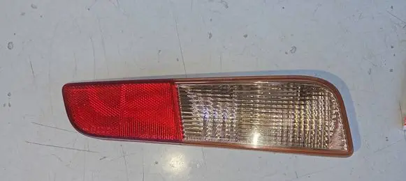 Mitsubishi Outlander Reverse light 8336A102