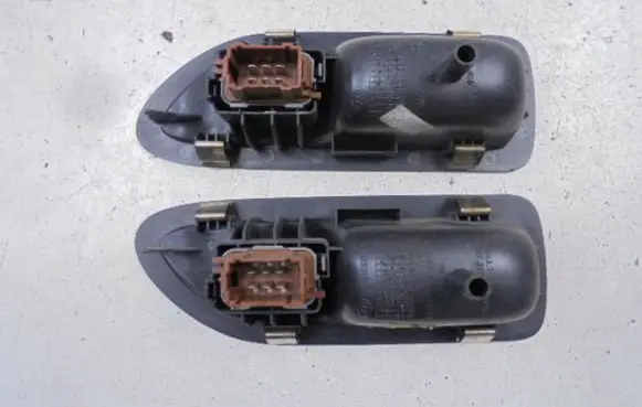 Renault Laguna II Electric window control switch 8200317493