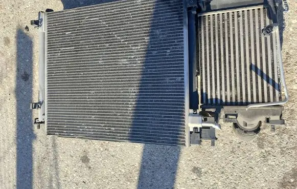 Nissan Qashqai Radiator set 921009251R M169141 214104EA0A
