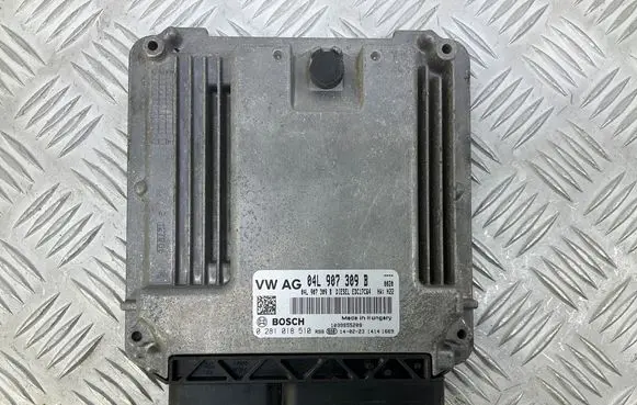 Volkswagen Golf VII Engine control unit/module ECU 04L907309B