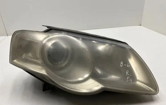 Volkswagen PASSAT B6 Headlight/headlamp 1EL24701402 3C0941006J